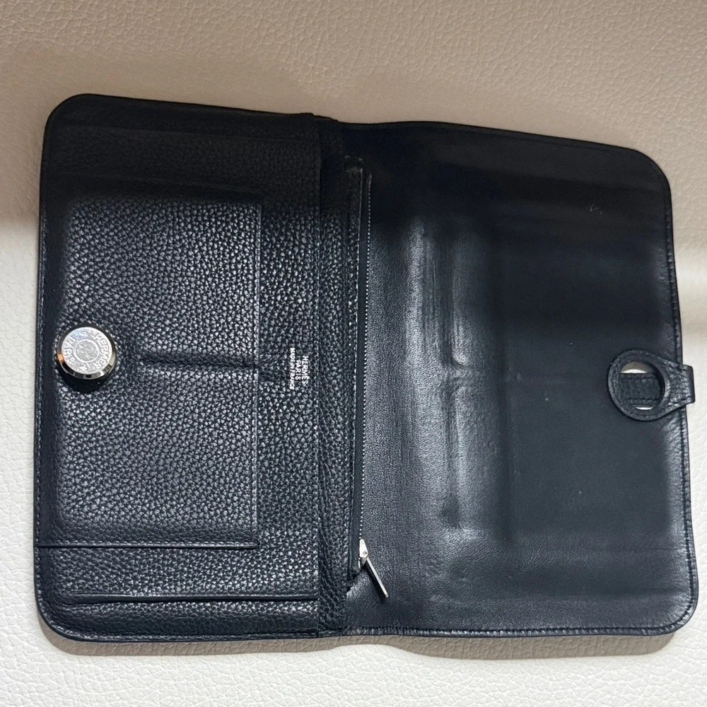Hermes elegant wallet